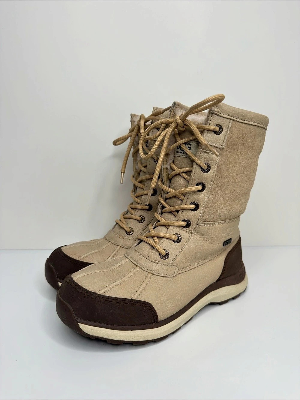 UGG Adirondack Waterproof Leather Suede Winter Boots Beige Brown Size 6